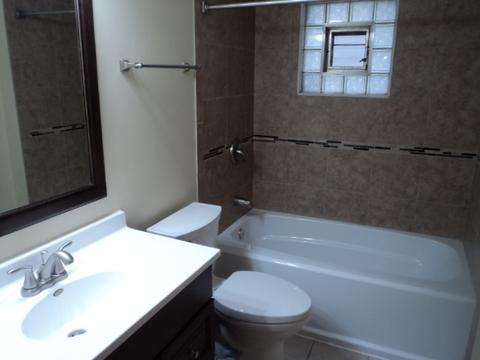 7410 W 58th St, Summit, IL 60501 photo 4