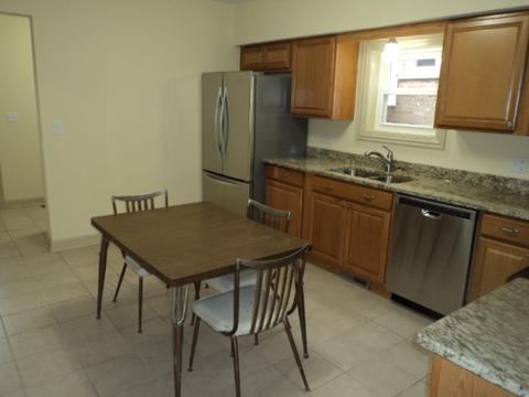 7410 W 58th St, Summit, IL 60501 photo 6