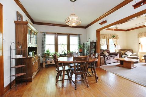 909 S 3rd Ave, Kankakee, IL 60901 photo 5