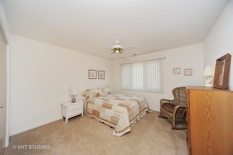 661 Garth Rd, Wheeling, IL 60090 photo 10