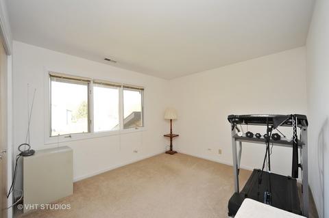 661 Garth Rd, Wheeling, IL 60090 photo 9