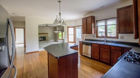 2045 Clementi Ln, Aurora, IL 60503 photo 13