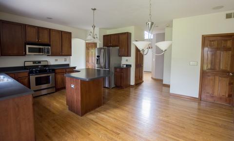 2045 Clementi Ln, Aurora, IL 60503 photo 8