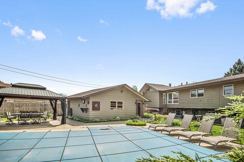 590 E 4th St, Lockport, IL 60441 photo 21