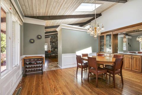 590 E 4th St, Lockport, IL 60441 photo 5
