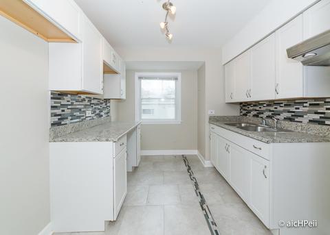 8620 S Champlain Ave, Chicago, IL 60619 photo 7
