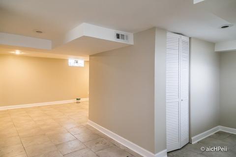 8620 S Champlain Ave, Chicago, IL 60619 photo 9
