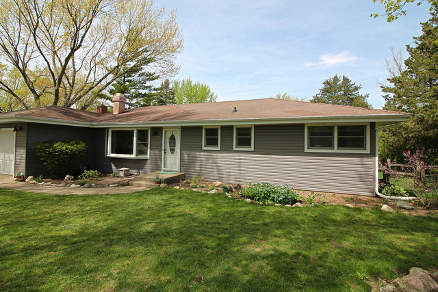 1120 Goodview Ave, Johnsburg, IL 60051 photo 3