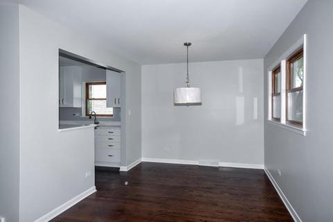 1277 E Walnut Ave, Des Plaines, IL 60016 photo 4