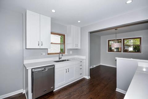1277 E Walnut Ave, Des Plaines, IL 60016 photo 6
