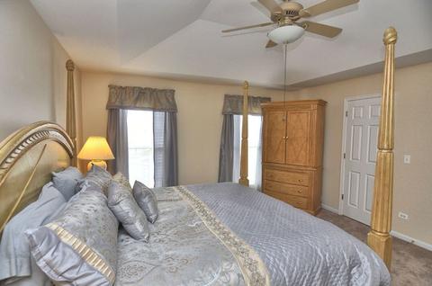 5473 Mcdonough Rd, Hoffman Estates, IL 60192 photo 11