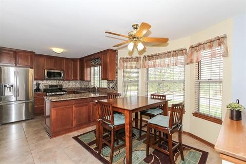 1187 Virginia Ct, Bartlett, IL 60103 photo 12