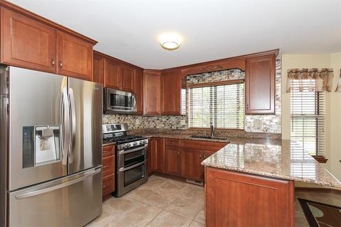 1187 Virginia Ct, Bartlett, IL 60103 photo 9