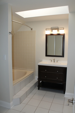 4531 Olmstead Dr, Hoffman Estates, IL 60192 photo 9