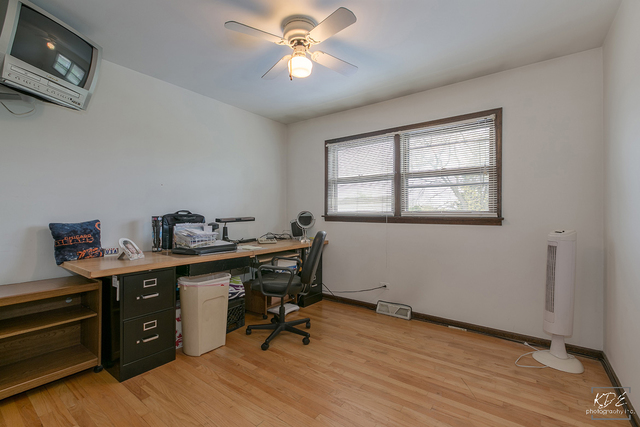 7828 Sugarbush Ln, Willowbrook, IL 60527 photo 14