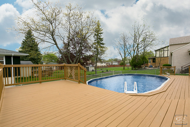 7828 Sugarbush Ln, Willowbrook, IL 60527 photo 21