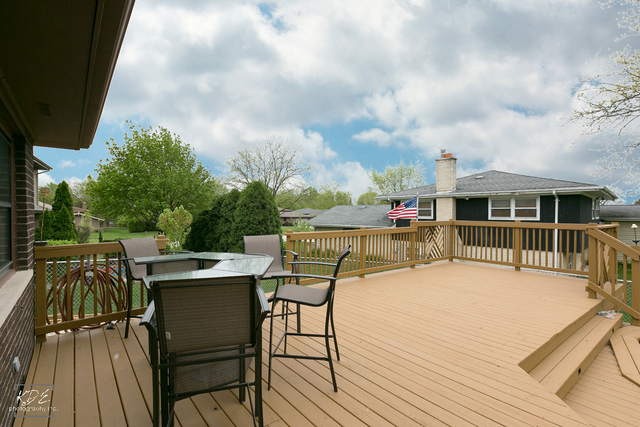 7828 Sugarbush Ln, Willowbrook, IL 60527 photo 19
