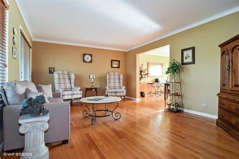 565 E Devon Ave, Roselle, IL 60172 photo 2