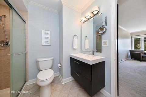 175 Dickinson Dr, Wheaton, IL 60189 photo 16
