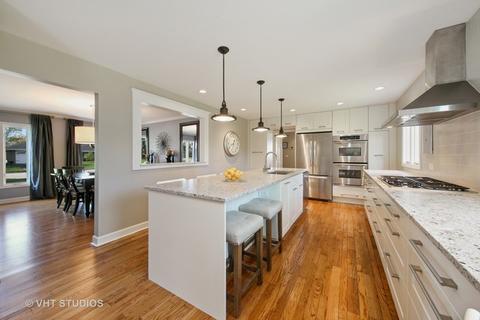 175 Dickinson Dr, Wheaton, IL 60189 photo 6