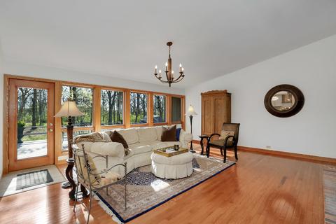 5 N545 Robin Ln, Wayne, IL 60184 photo 9