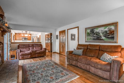 883 Dorset Dr, Wheaton, IL 60189 photo 7
