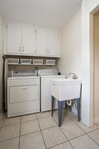 883 Dorset Dr, Wheaton, IL 60189 photo 22