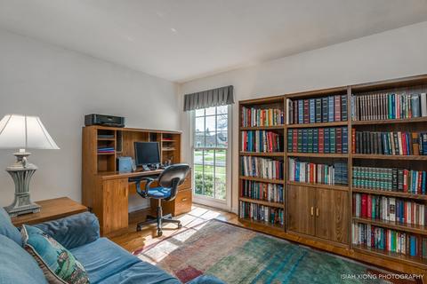 883 Dorset Dr, Wheaton, IL 60189 photo 13