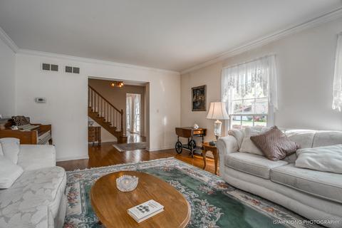 883 Dorset Dr, Wheaton, IL 60189 photo 10