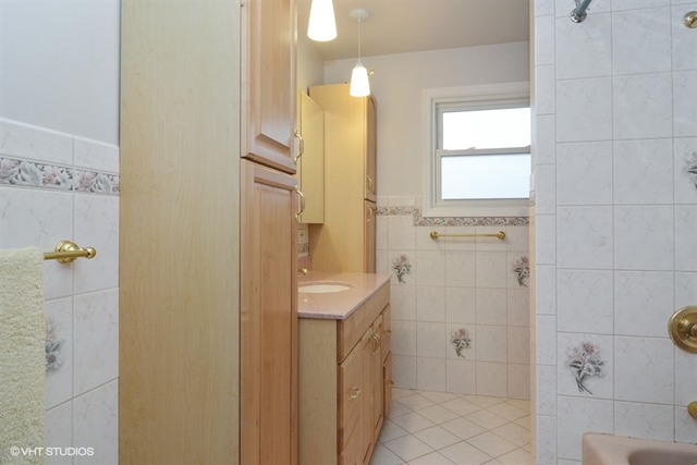 1902 E Maya Ln, Mount Prospect, IL 60056 photo 13