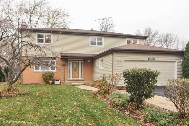 1902 E Maya Ln, Mount Prospect, IL 60056 photo 1