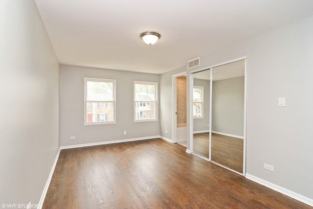 2078 Danbury Pl, Hoffman Estates, IL 60169 photo 7