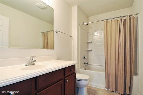 2308 Deerpath Rd, Bolingbrook, IL 60490 photo 8