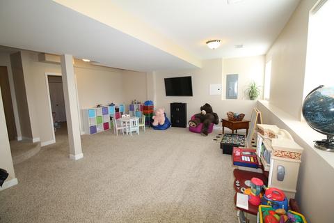 575 Waterford Rd, Elgin, IL 60124 photo 21