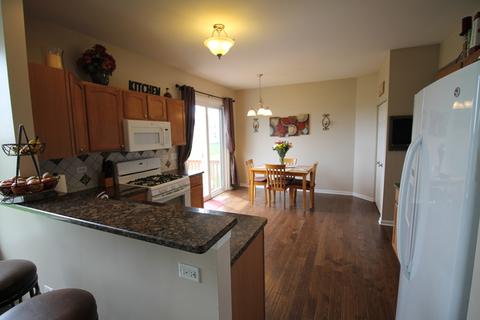 575 Waterford Rd, Elgin, IL 60124 photo 6