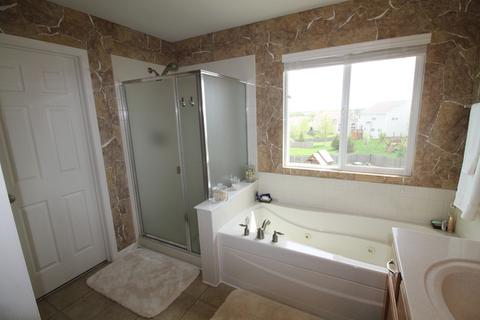 575 Waterford Rd, Elgin, IL 60124 photo 16