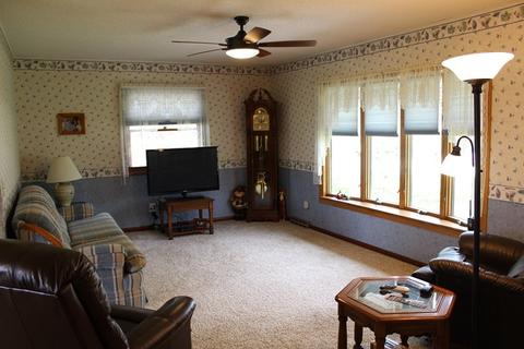 16151 Ridgewood Dr, Morrison, IL 61270 photo 6