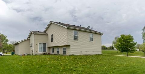 7219 Faxton Ln, Plainfield, IL 60586 photo 2