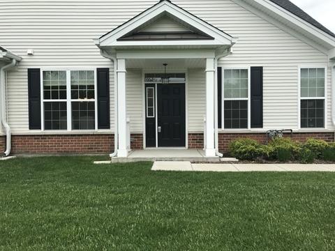1033 Riviera Dr, Elgin, IL 60124 photo 3