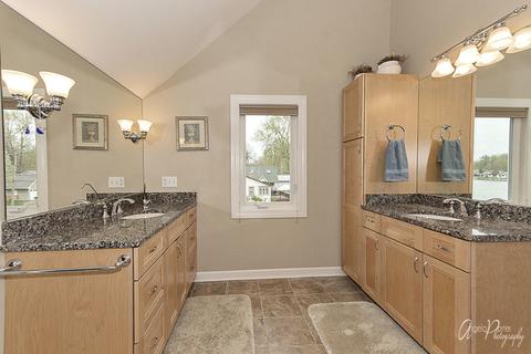 201 N Emerald Dr, Mchenry, IL 60051 photo 26