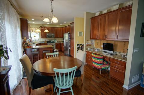 2146 W Silverleaf Ln, Addison, IL 60101 photo 10