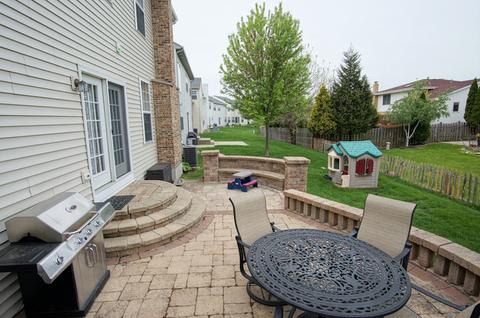 2146 W Silverleaf Ln, Addison, IL 60101 photo 3