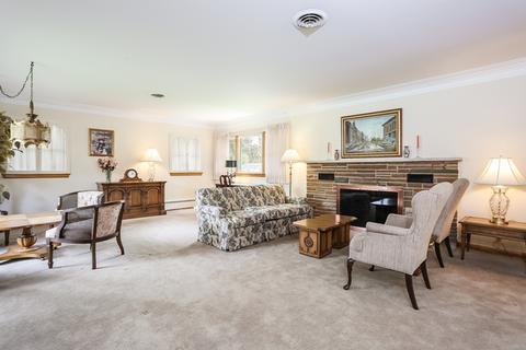 8633 Parkview Ave, Brookfield, IL 60513 photo 7