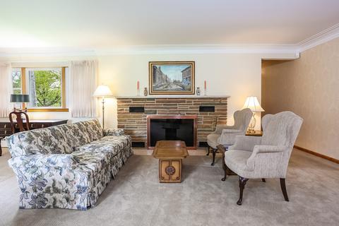 8633 Parkview Ave, Brookfield, IL 60513 photo 4