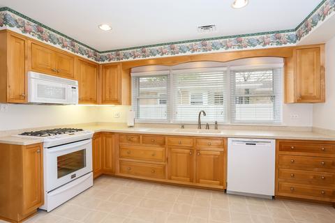 8633 Parkview Ave, Brookfield, IL 60513 photo 10