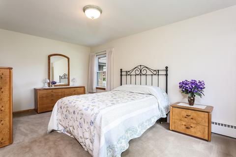 8633 Parkview Ave, Brookfield, IL 60513 photo 13