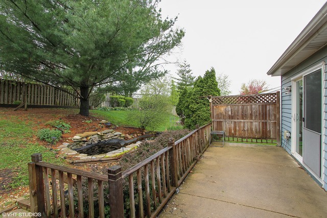 1159 Concord Dr, Elgin, IL 60120 photo 10