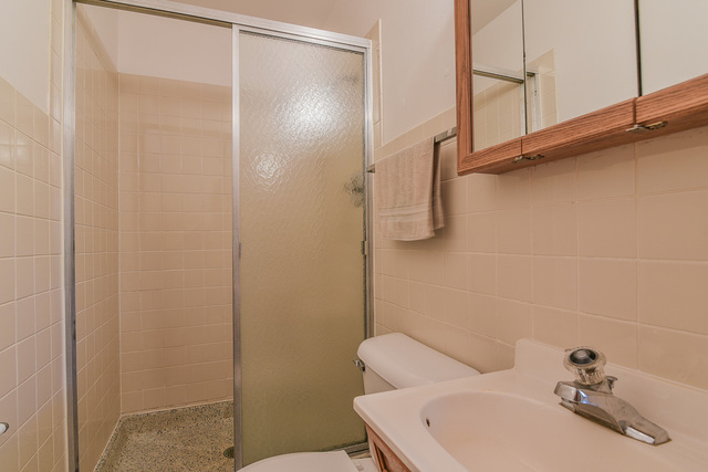 1195 Ash Rd, Hoffman Estates, IL 60169 photo 14