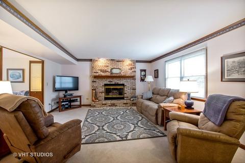 1295 Karyn Ct, Sleepy Hollow, IL 60118 photo 5