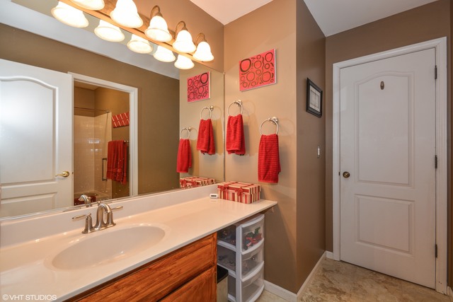 2095 Royal Blvd, Elgin, IL 60123 photo 13